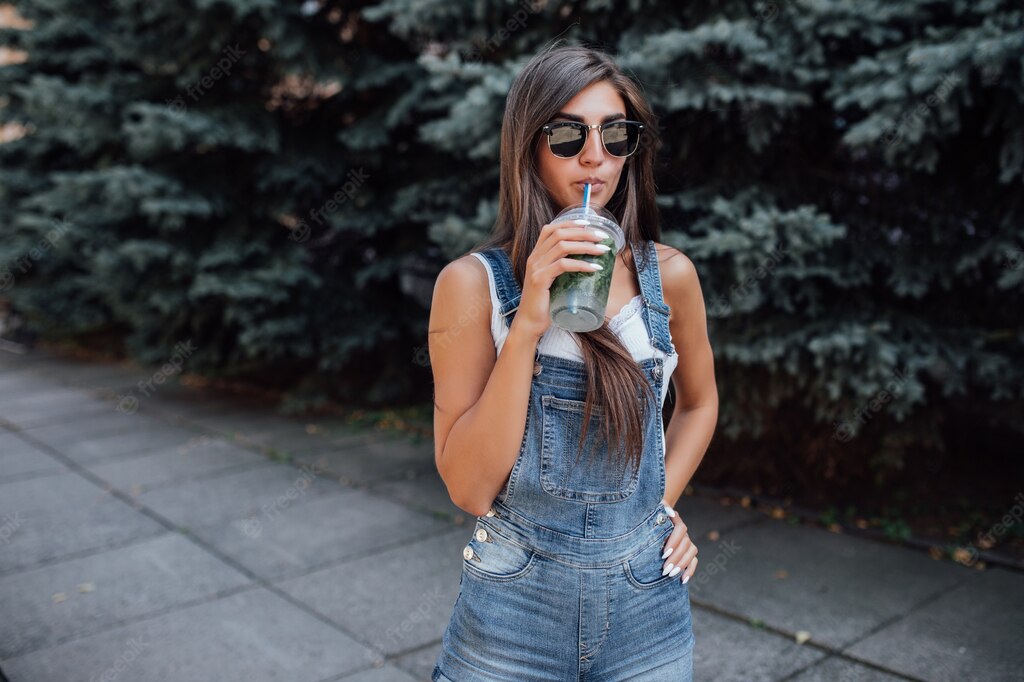 жіночі сонцезахисні окуляри