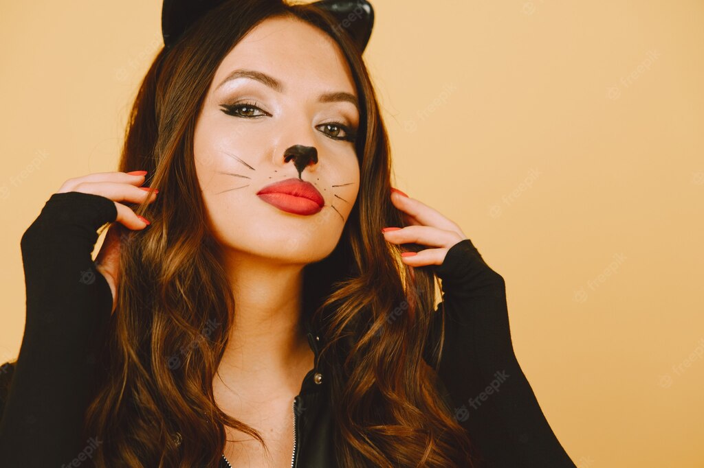 жінка макіяж