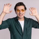 смішний чоловік