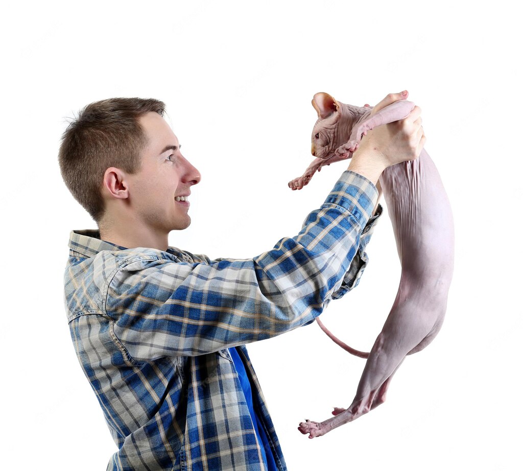 чоловік тримає